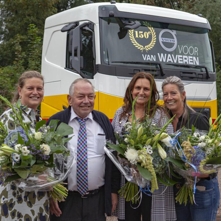 150-ste Volvo voor van Waveren.